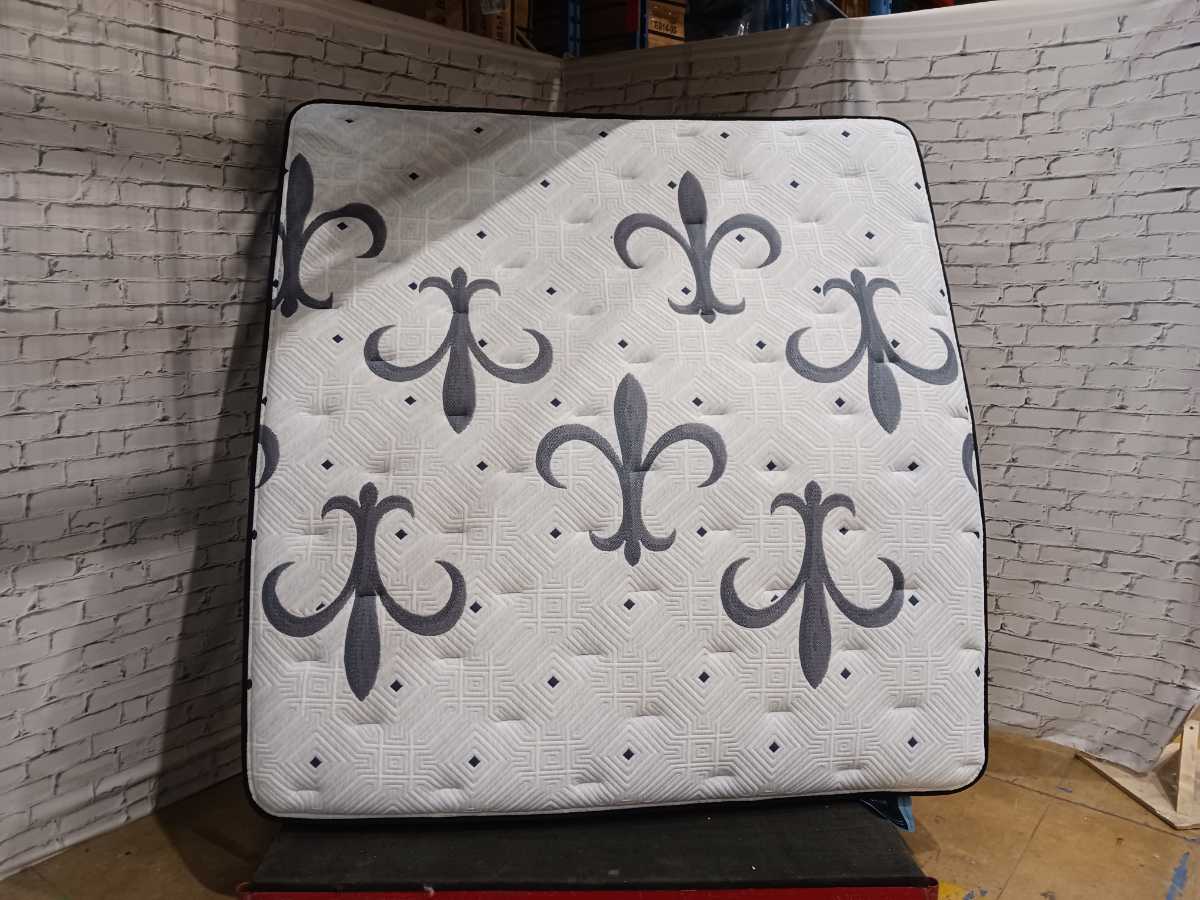 Stearns & Foster® Estate Tight Top Catelyn 13.5 inch Mattress - King - Gallery Image 2